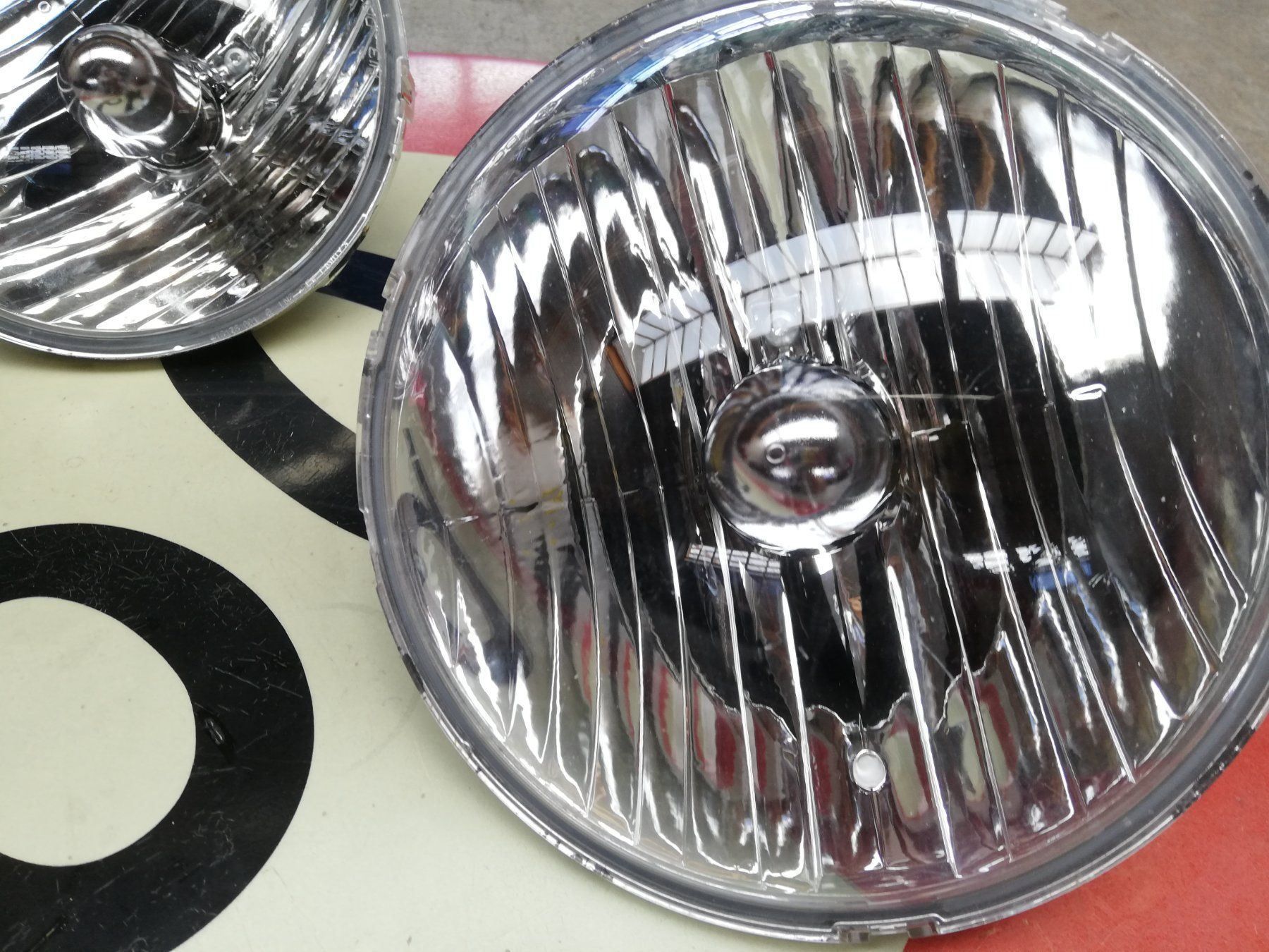 Jeep Fari: Jeep Wrangler JK US Front Scheinwerfer – Usato da Alpnach Dorf venduto da Americandream 1
