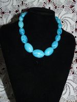Halskette vintage, hellblau-weiss-marmoriert