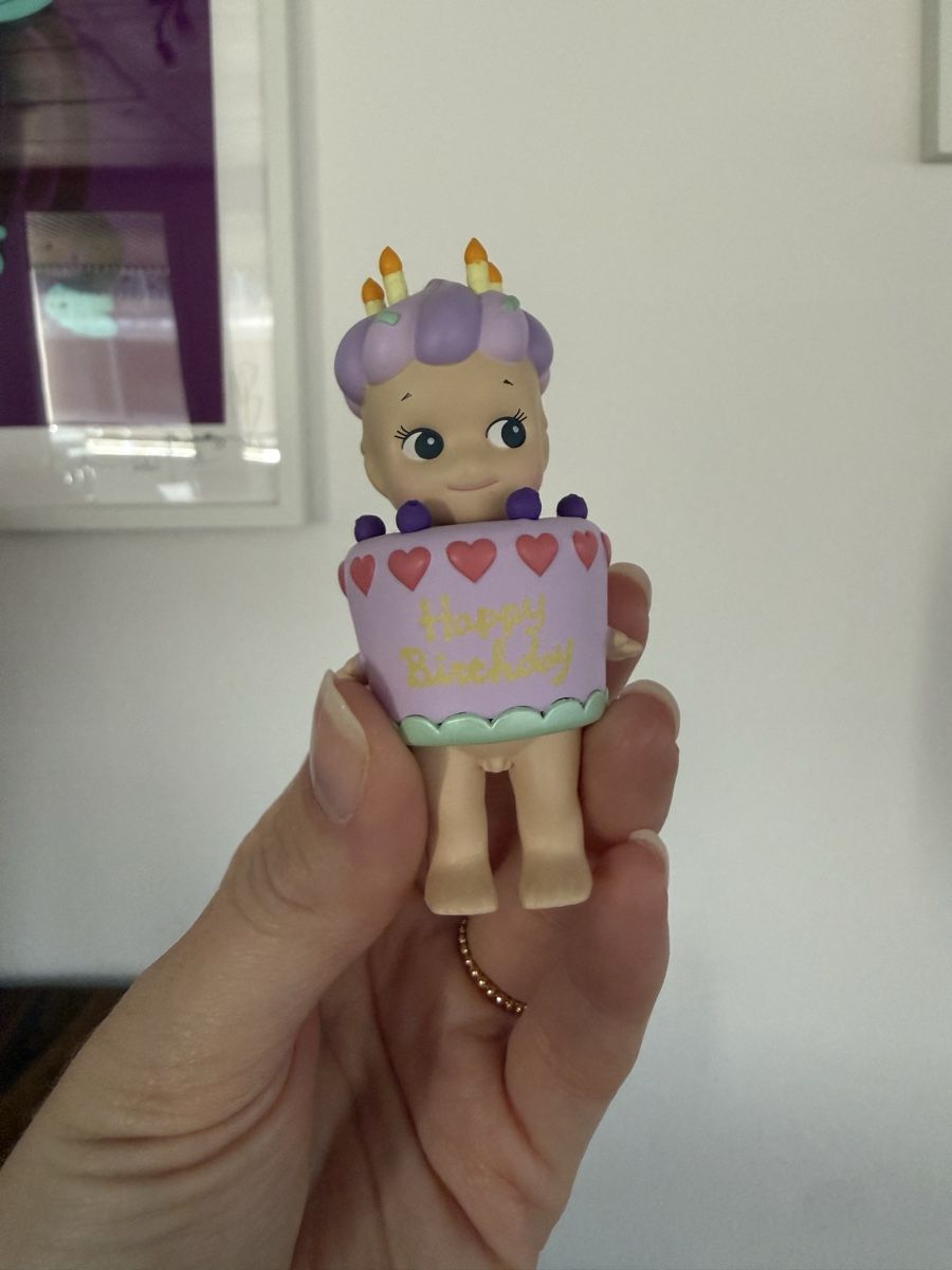 Sonny Angel Statuette: Sonny Angel Birthday  – Usato da Bottmingen venduto da Itsclaire 4