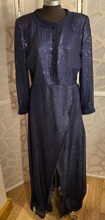 Beautiful vintage blue silk and sequin dress. M