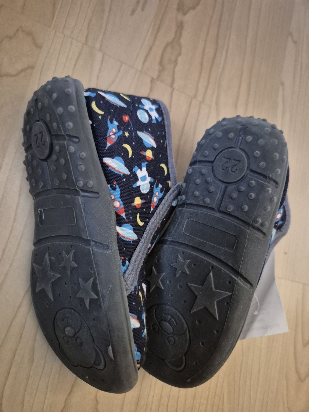 Scarpe per ragazzi: Relax Finken  grösse 22 – Usato da Oberweningen venduto da Bumblebee2 2