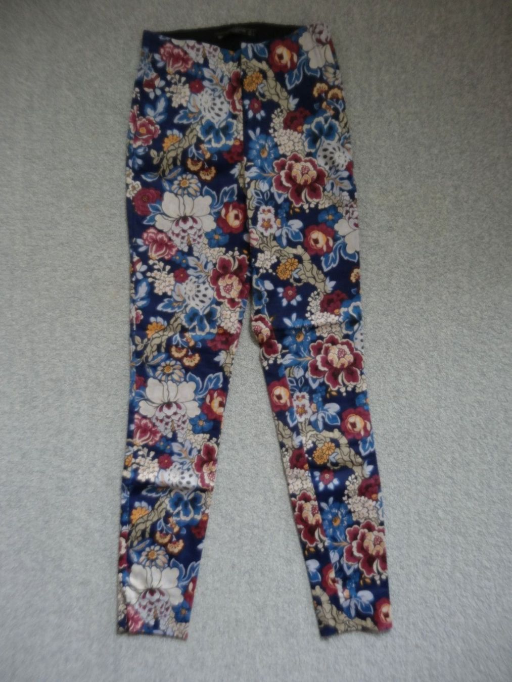 Zara Leggings: Zara Hose Leggins  Gr S – Nuovo (secondo la descrizione) da Rekingen AG venduto da Barmaleus