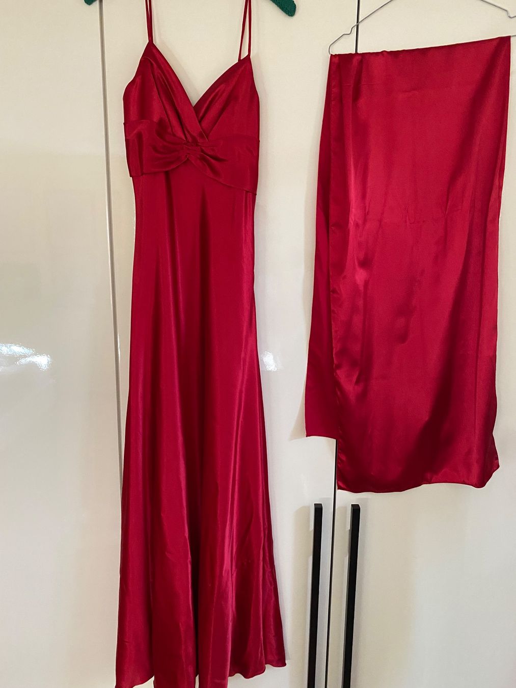 Robes: Abendkleid, festliches Kleid – D'occasion à Bözberg par bryo