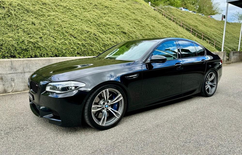 BMW M5 F10 ab !!36500!!