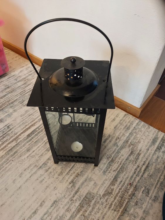 Lanternes: Schwarze Metall Laterne Kerzenhalter Windlicht Deko – D'occasion à Glattpark(Opfikon) par Uthyla