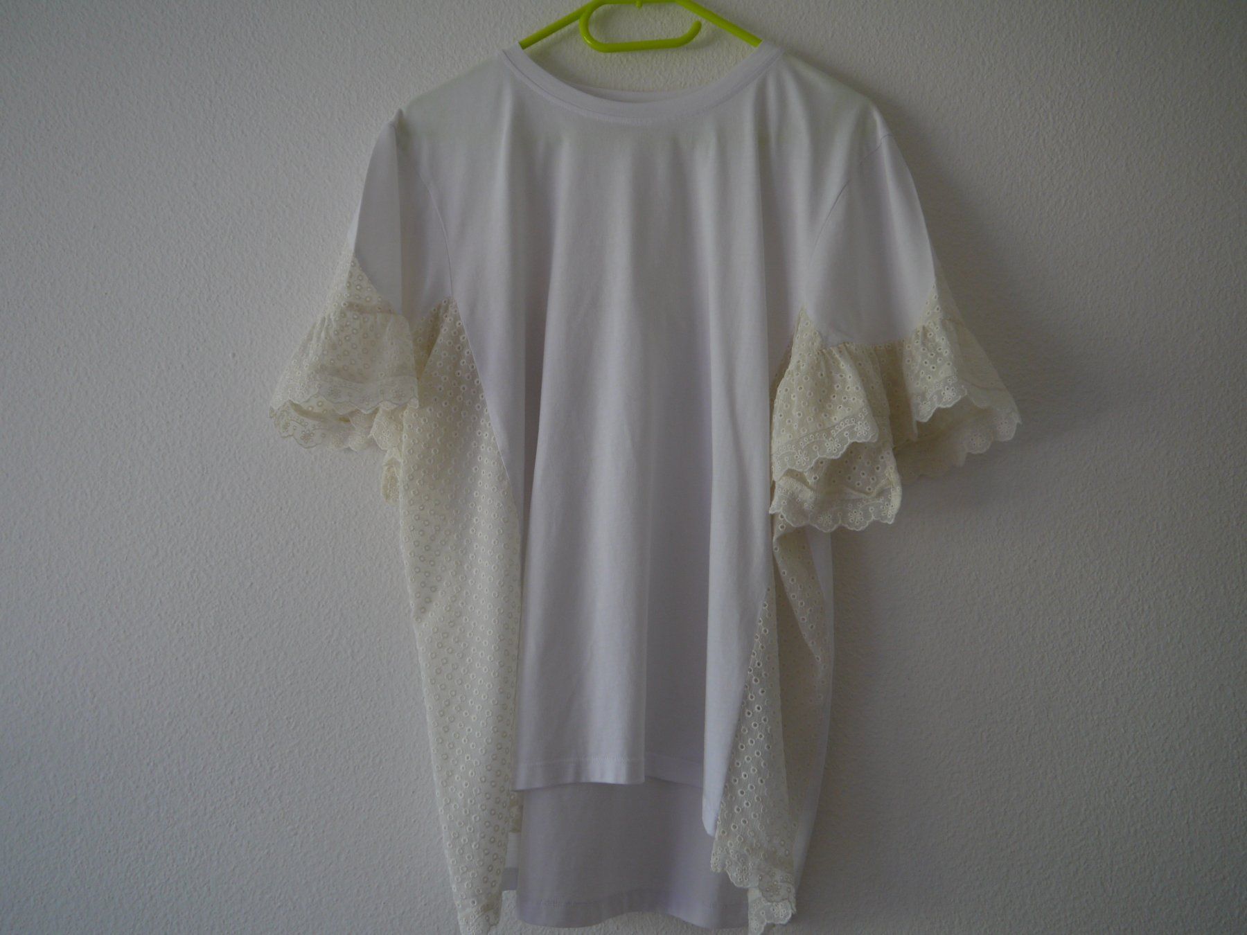 Twinset T-shirt: TWIN SET Milano T-Shirt – Usato da Hagendorn venduto da Blaf