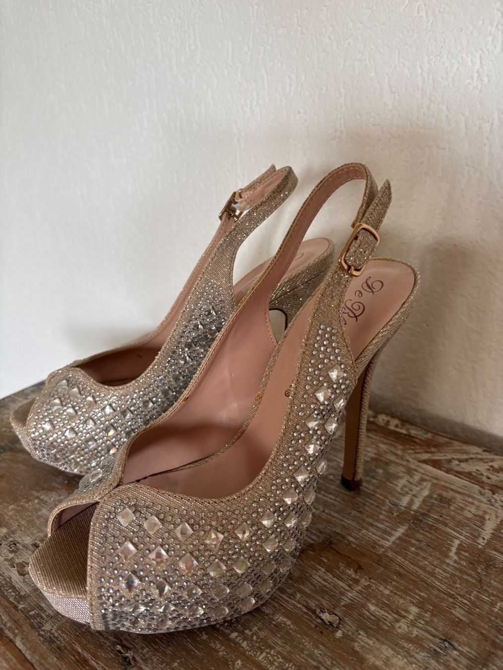 Chaussures femmes: High Heels Gr 37 – Neuf (Voir description) à Widen par Lambert63 2
