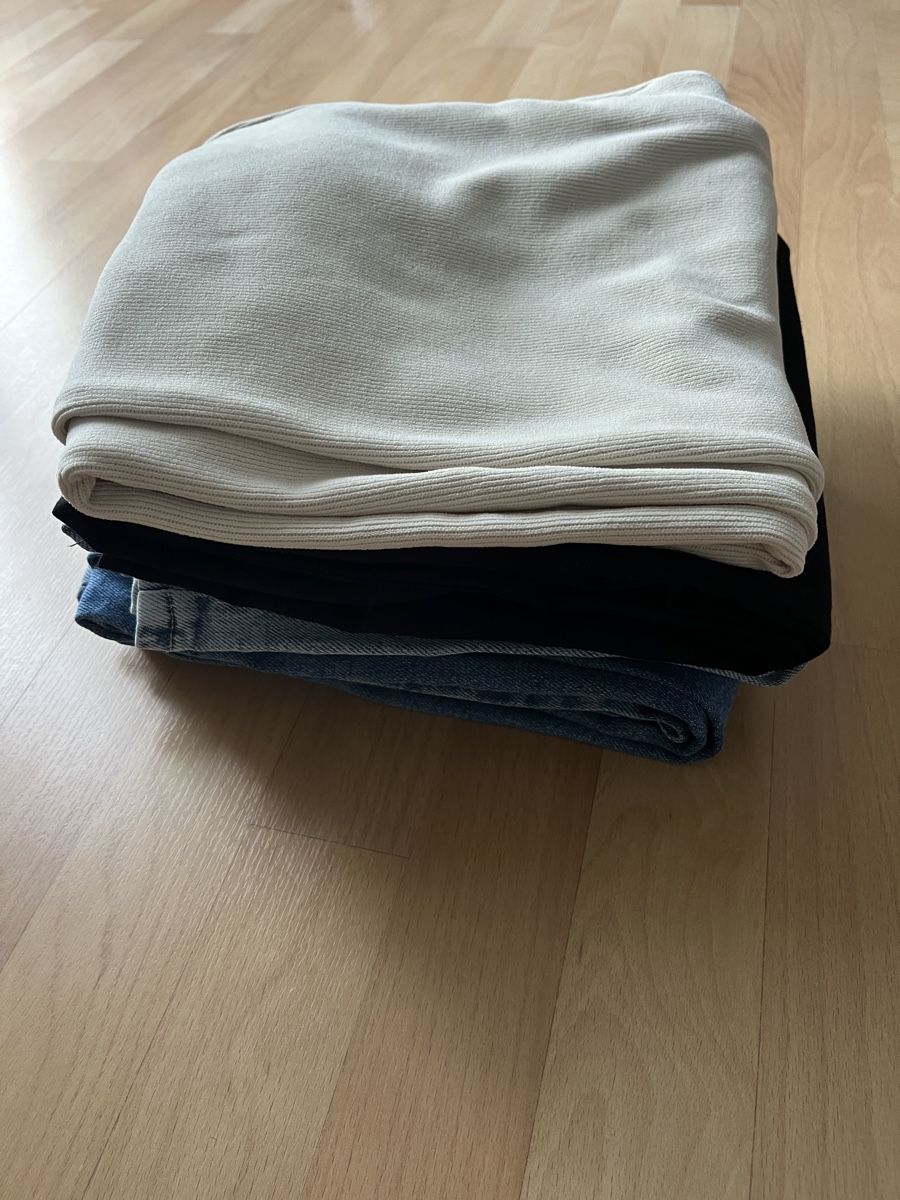 Lotti di vestiti: Kleiderpaket mit Hosen, 4 Stück – Usato da Kaltenbach venduto da happysunshineee