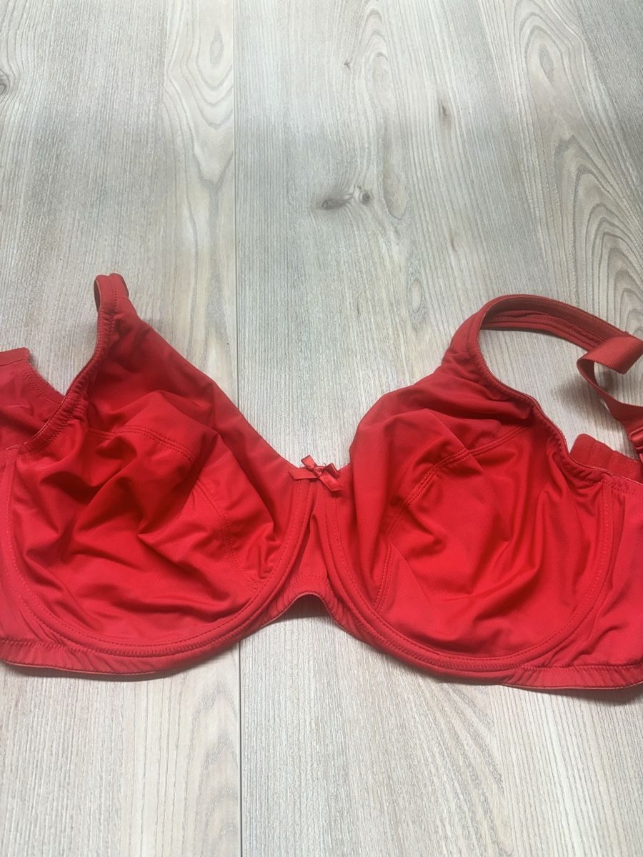 Sonstige Unterwäsche: Roter bpc BH Gr. 85D - EU 105E Top Zustand – Gebraucht aus Aesch BL von Jelu20