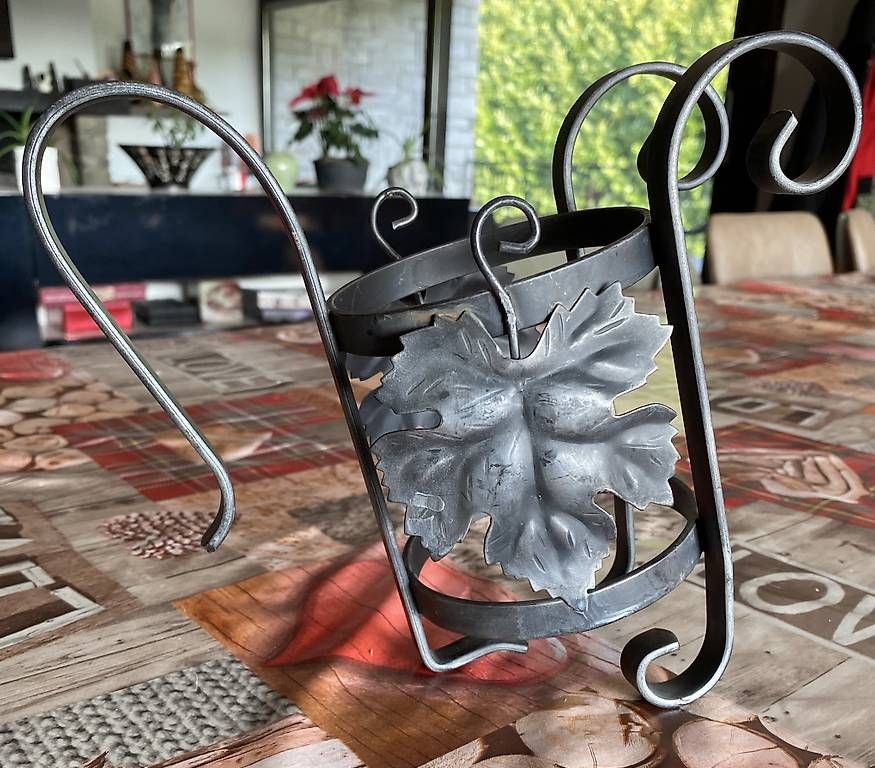 Portacandele: Porta candela in ferro – Usato da Castel San Pietro venduto da sab_lj2d 1