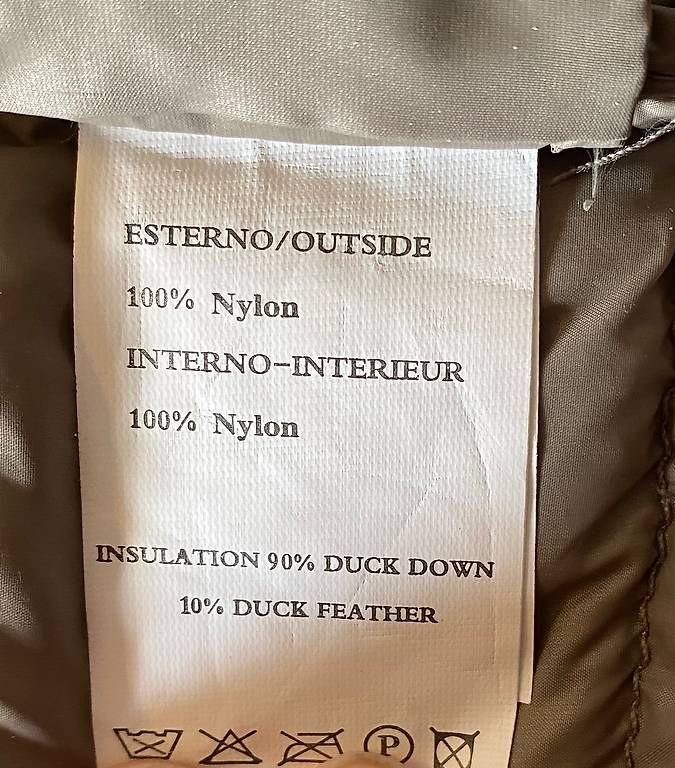 Jacken: Leichte Daunenjacke (Gr M) – Gebraucht aus Zürich von lazygalaxy 2