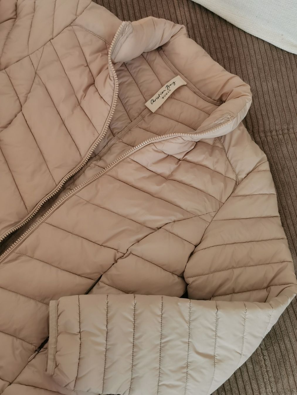 Giacche: Jacke CHRISTIAN BERG gr. 40/beige – Usato da Ebnat-Kappel venduto da ani_fq2z 2