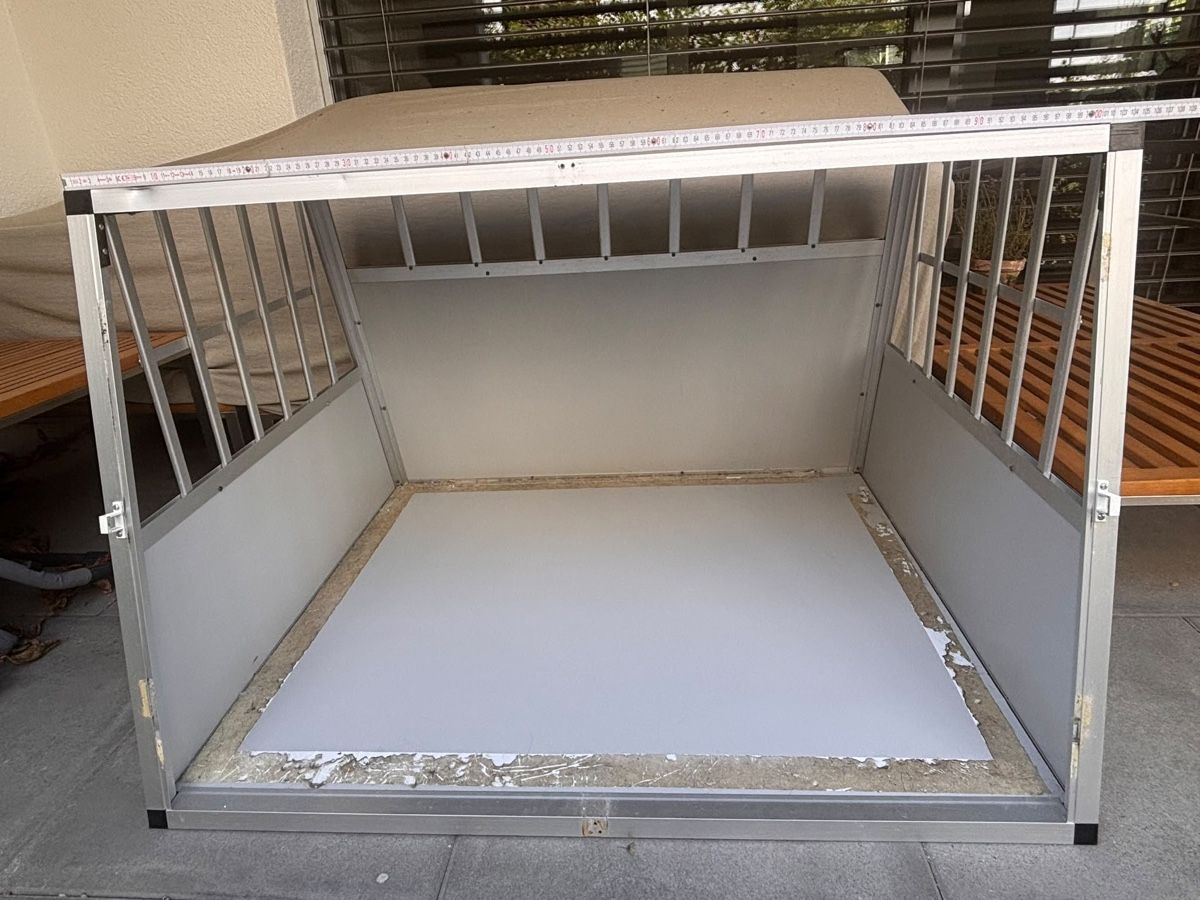 Cages, transport & sécurité: Hundebox – D'occasion à Recherswil par jae_cfb6