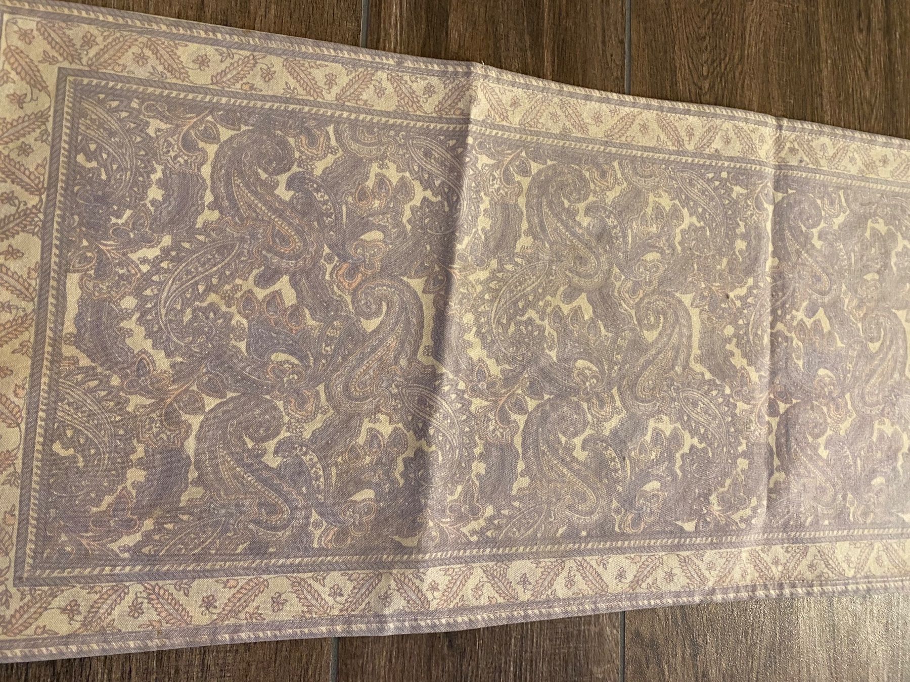 Altra biancheria da tavola: Tischdecke klein ca. 90 x 29 cm – Usato da Pratteln venduto da a23_j2gs 6