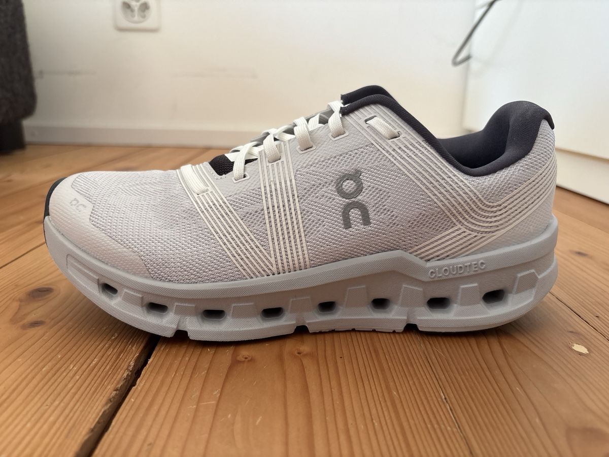 On Scarpe da uomo: On Cloudgo Laufschuh Grösse 41 – Nuovo e nell'imballaggio originale da Basel-Stadt venduto da max_2x9s 1