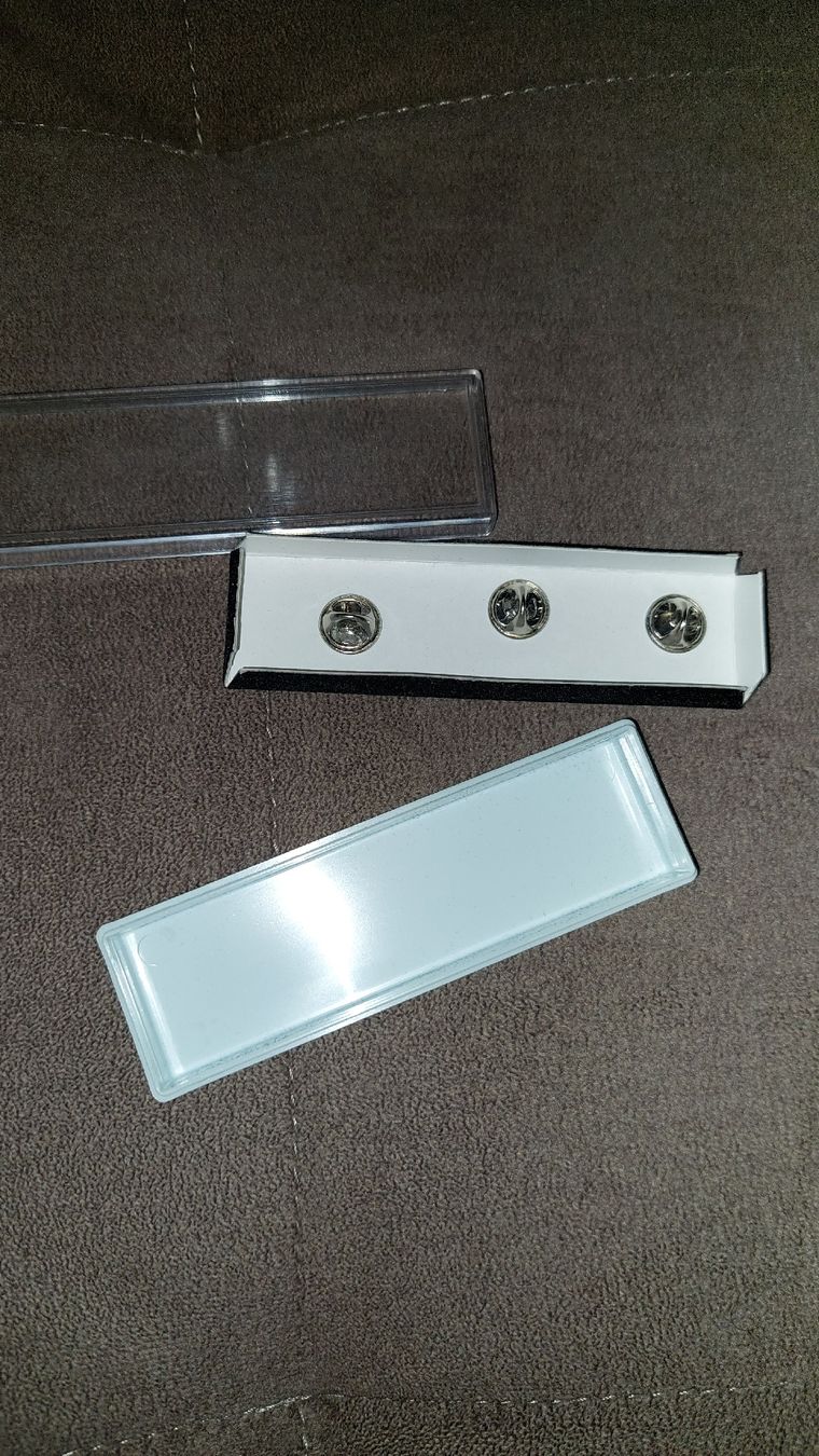 Spille & Fermagli: Pin's Schweizer Briefmarken, 3 Stück – Usato da Zürich venduto da Romstyle 1