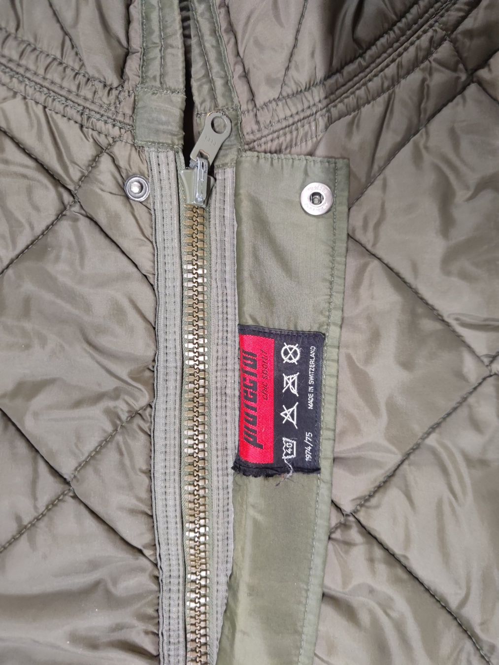 Schweizer Armee Sacchi a pelo: Schlafsack Schweizer Armee mit Aussenhülle – Usato da Mörschwil venduto da Nyke_2226 1