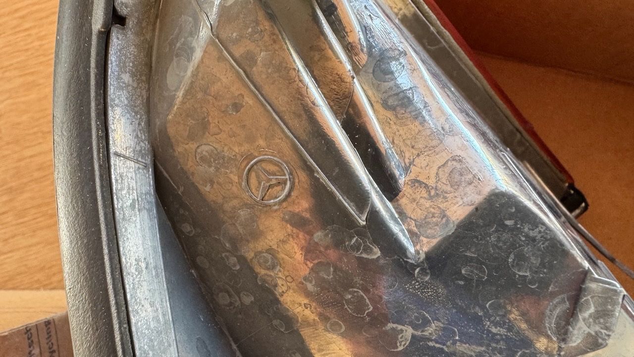Mercedes-Benz Tutti pezzi di ricambio auto: Blinker Mercedes W124 Original – Usato da Brütten venduto da zhkes 3