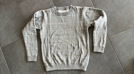 Wunderschöner Baumwolle-Pulli 152