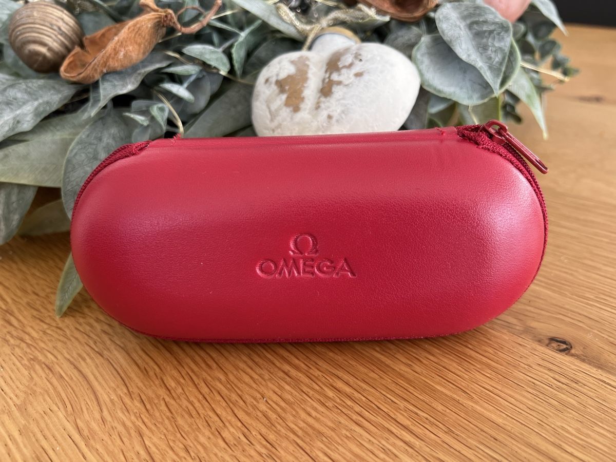 Omega Uhren: Uhrbox Omega – Gebraucht aus Döttingen von Steinklopferin