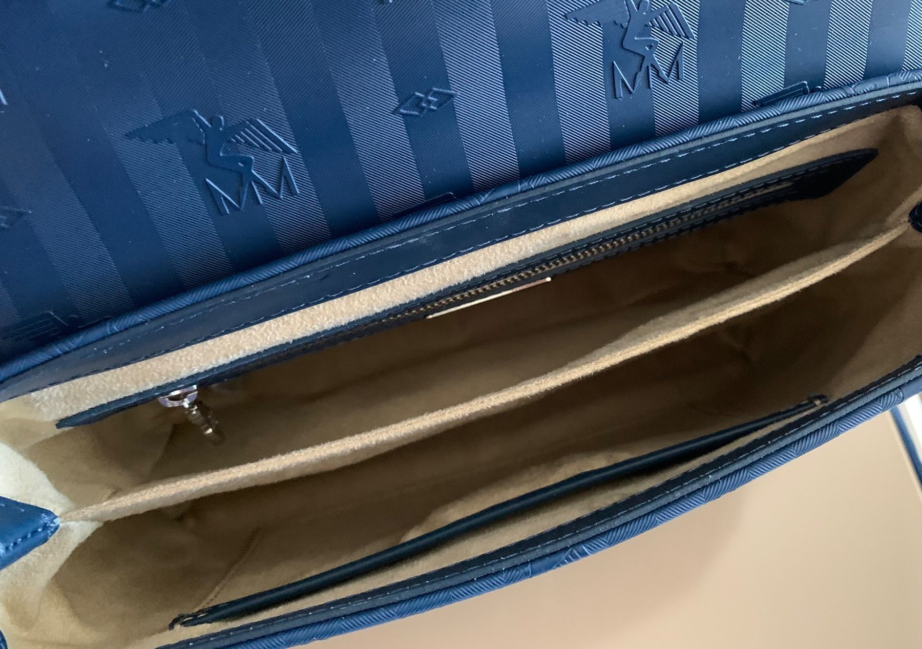 Maison Mollerus Taschen für Damen: MAISON MOLLERUS Marly deep blau silber, NEU – Neu und originalverpackt aus Mettmenstetten von srca 3