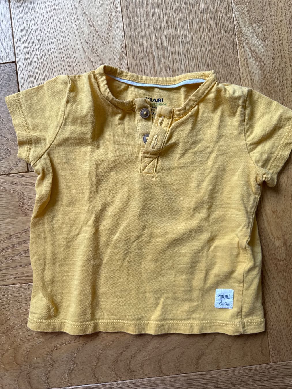 Hemden, Tops & T-Shirts: T-Shirt gr. 68 – Gebraucht aus Affoltern am Albis von manurun