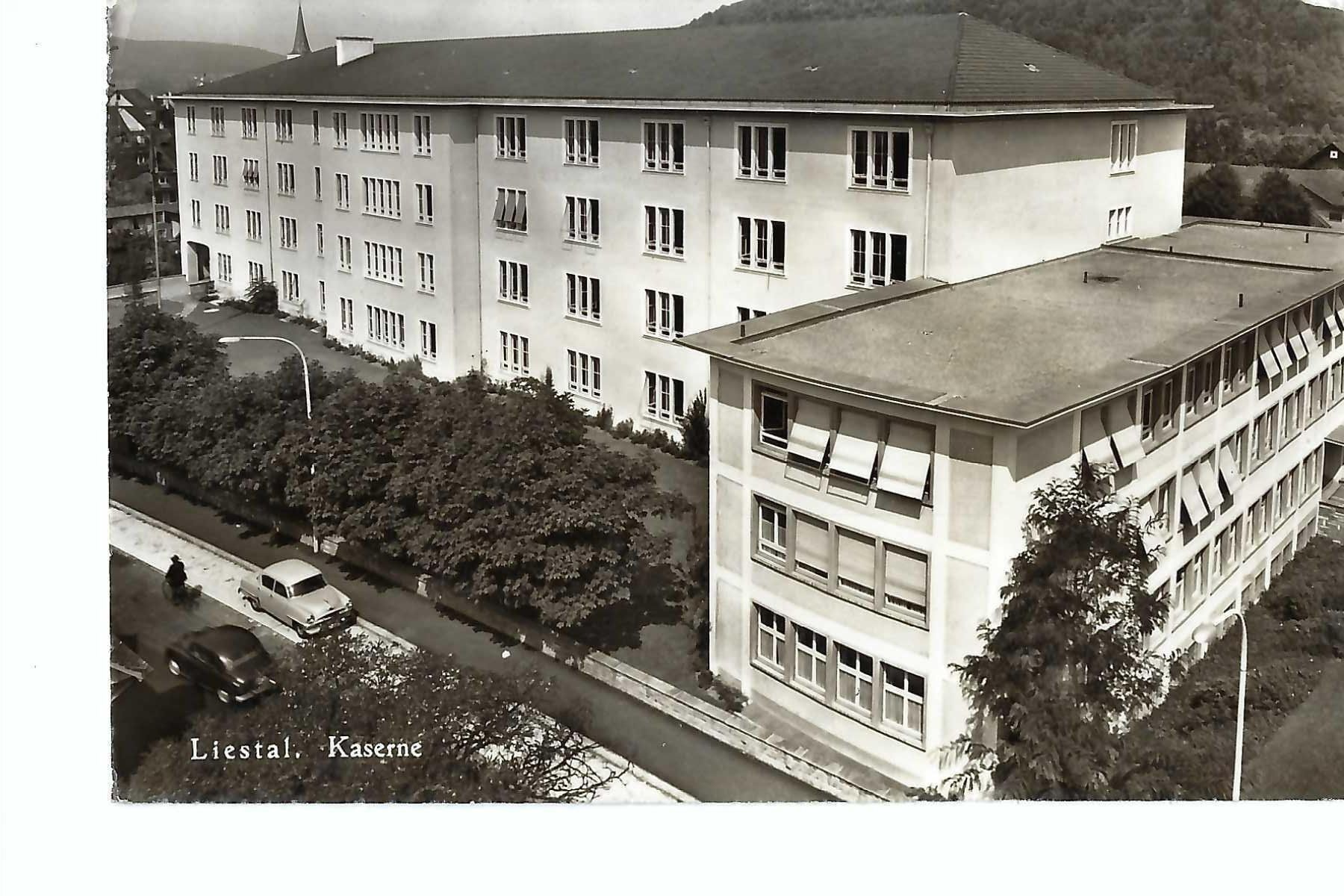 Cartoline postali: Liestal Kaserne – Usato da Thun venduto da 44wart