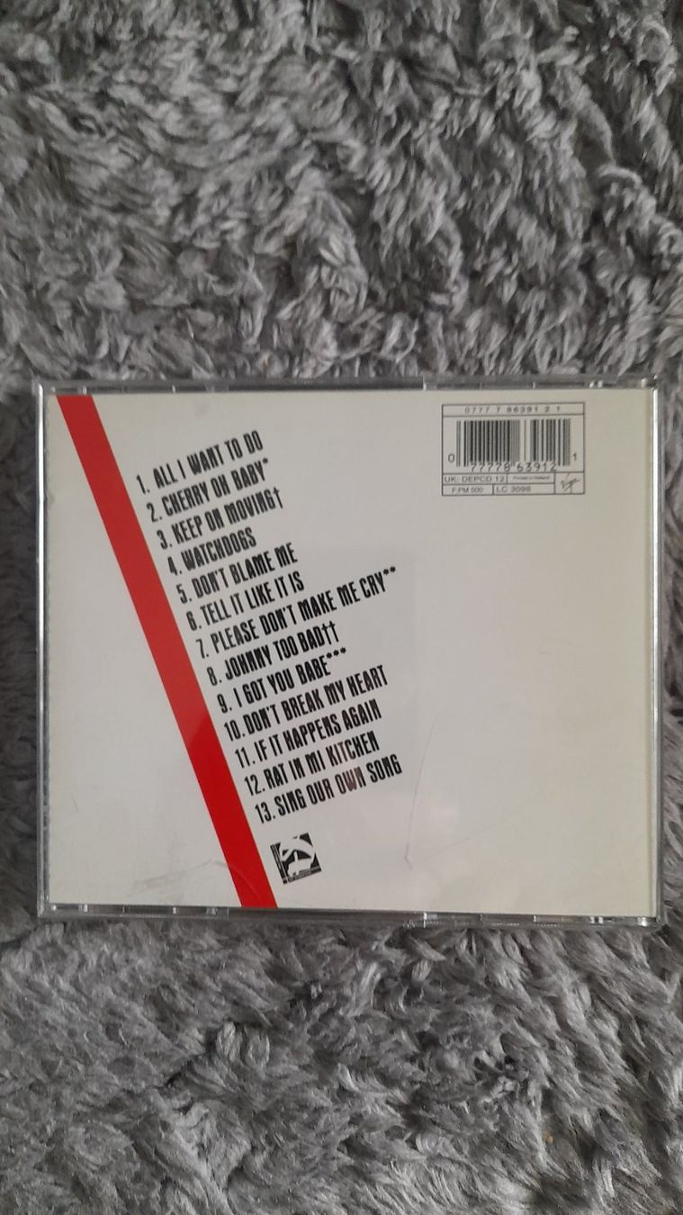 CD: UB 40   CCCP   LIVE IN MOSCOW   CD – Usato da Wetzikon ZH venduto da Ramones01 1