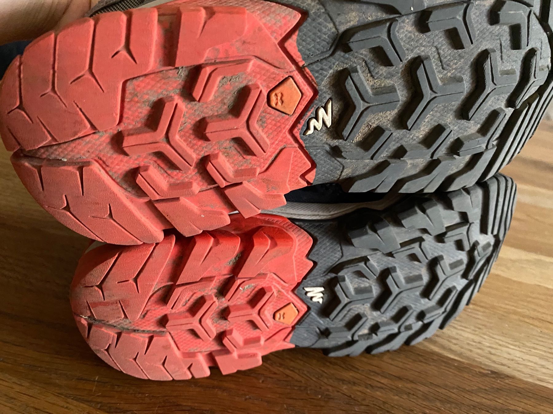 Decathlon Scarpe per ragazzi: Outdoor Schuhe QUECHUA, Gr. 33 – Usato da Bassersdorf venduto da och_928l 2