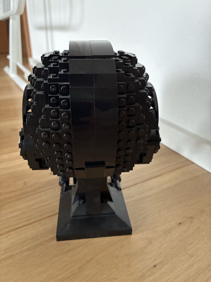 Lego Kit di costruzioni: LEGO Star Wars TIE Fighter Pilot Helm – Usato da Rütihof venduto da Rembang 3