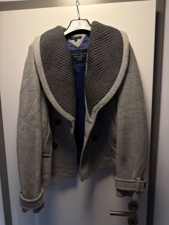 Manteau Tommy Hilfiger grise, taille M Parfait pour l'hiver
