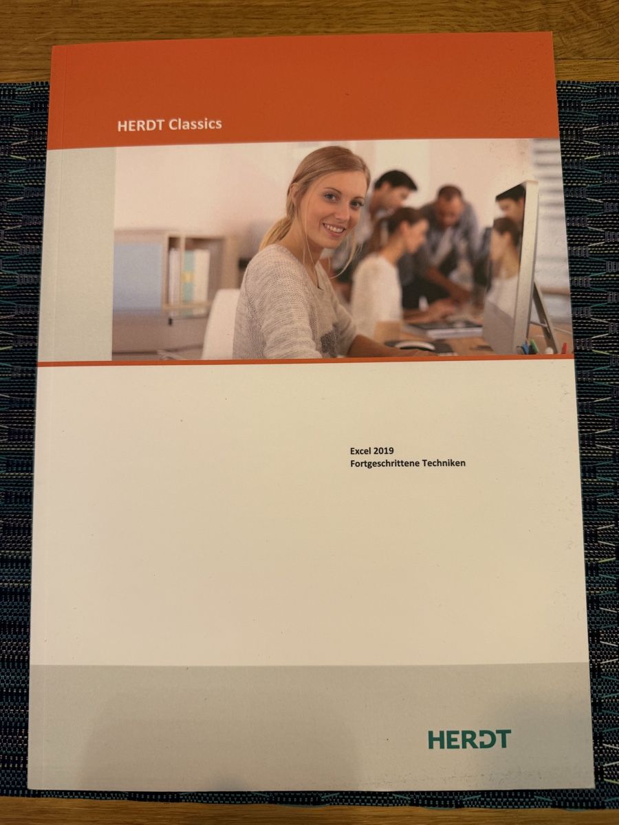 Libri: Excel 2019, Fortgeschrittene Techniken, HERDT Classics – Nuovo (secondo la descrizione) da Zürich venduto da Gazo_11