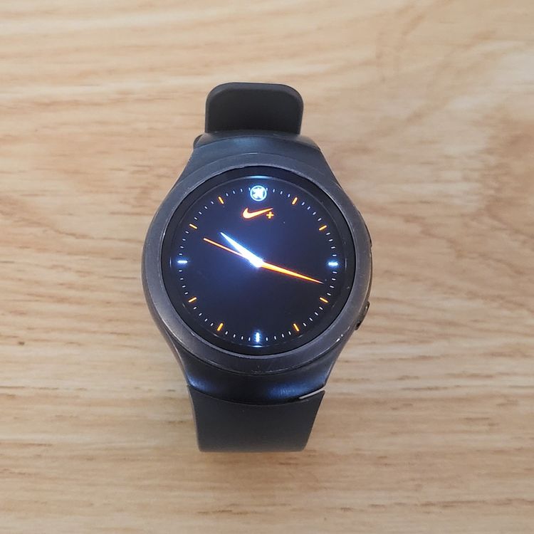 Gear s2 cheap dark gray