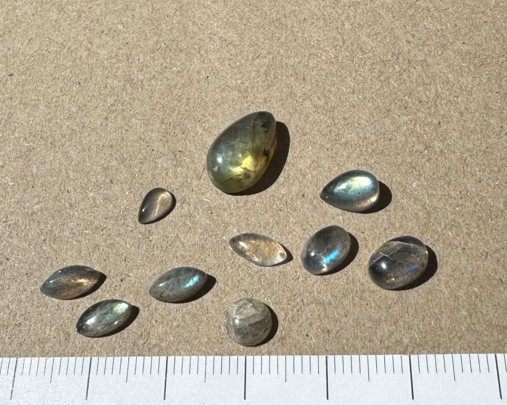 Pietre preziose: 10 Stk  Cabochons Labradorit echt gross    EXTRA viel  FEUER – Nuovo e nell'imballaggio originale da Leuggern venduto da gemshow 4
