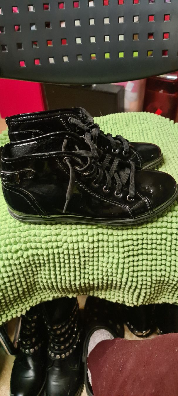 Scarpe da donna: Lack Sneakers 39 – Usato da Bellerive VD venduto da Hermes5 3