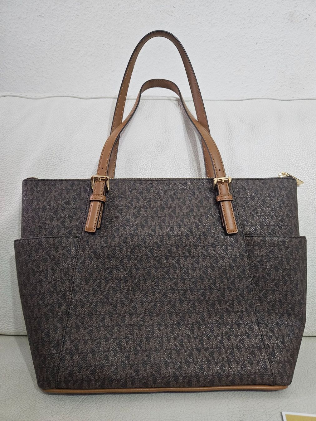 Michael Kors Borse da donna: Sac à main Tote MK brun NEW – Nuovo e nell'imballaggio originale da Les Acacias venduto da minnie6 1