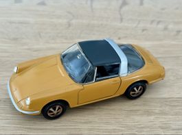 1 Porsche 911 Targa Märklin 1:43 gelb