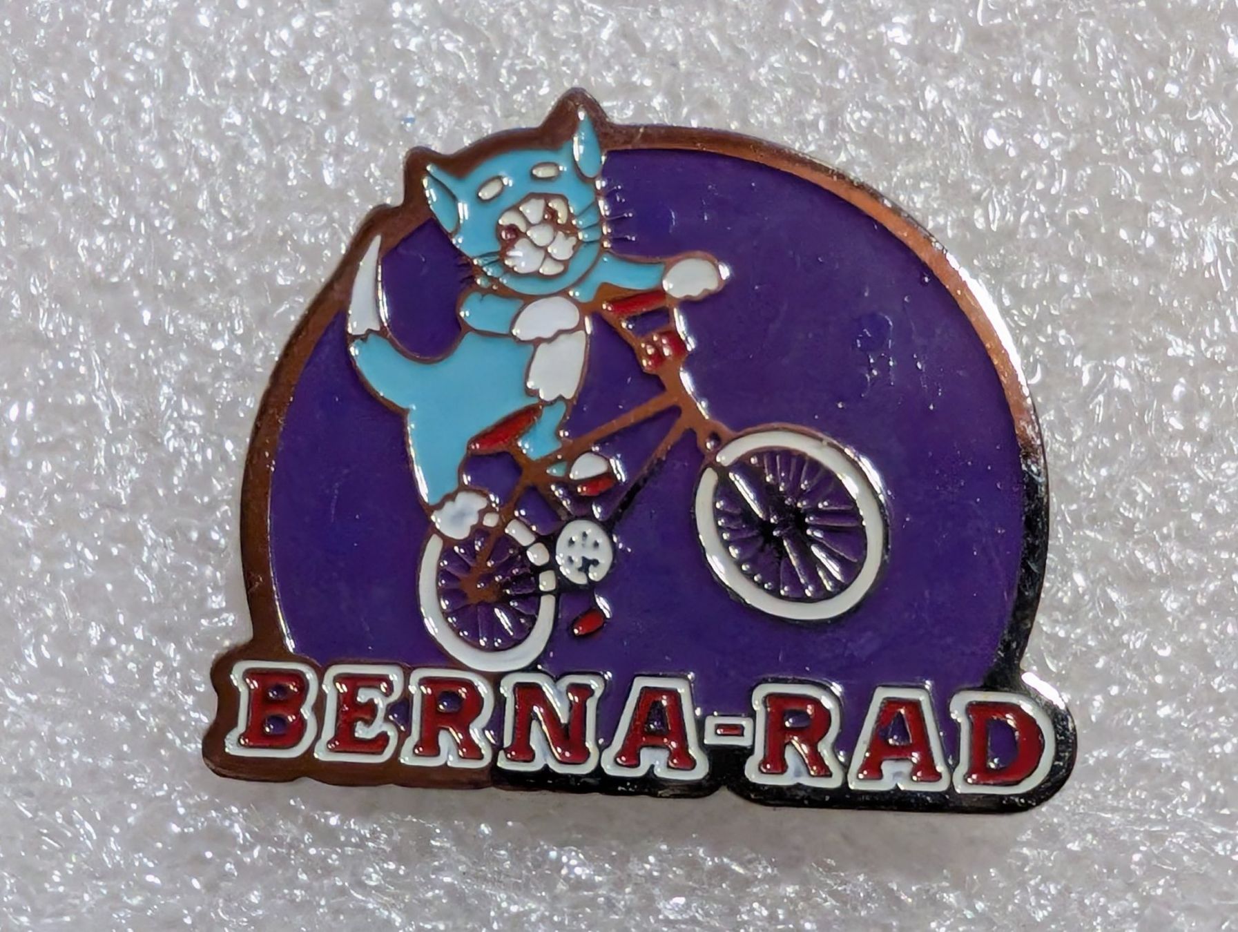 Plaquettes & Badges: Ansteckpin 264: Berna Rad – D'occasion à Oppligen par Pin-Fall-Shop
