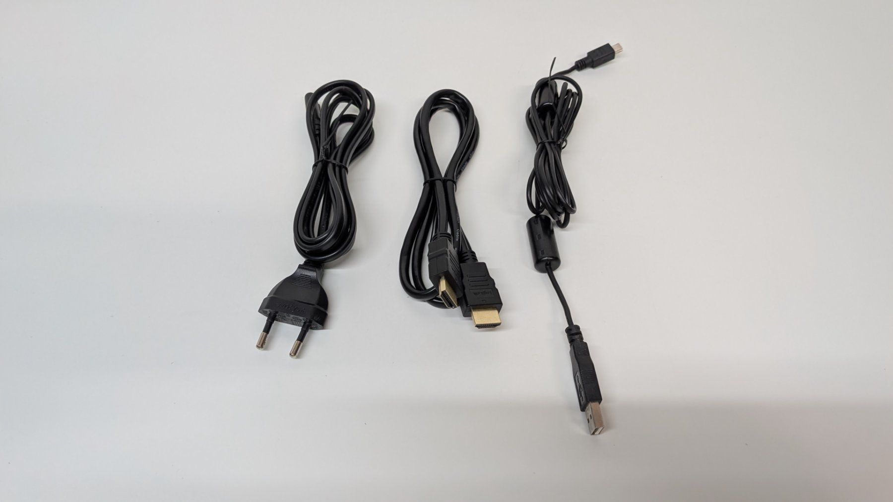 Sony Console: PlayStation 3 Slim mit 2 Controller – Usato da Menziken venduto da mame18 7