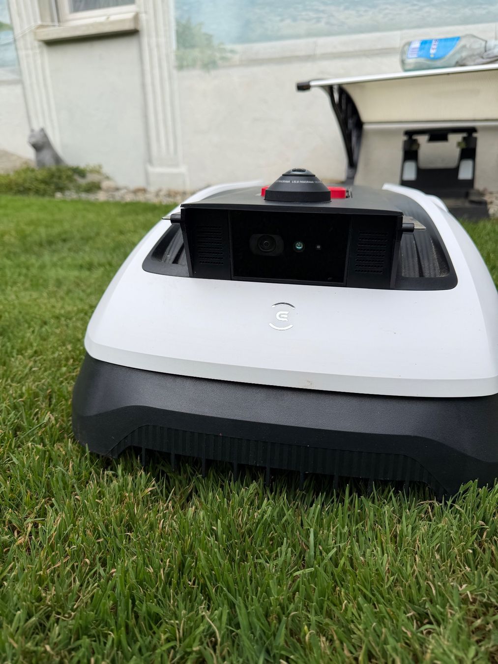 Ecovacs Tondeuses à gazon: Mähroboter Ecovacs GOAT  gebraucht – D'occasion à Gutenswil par rgn_65ys 9