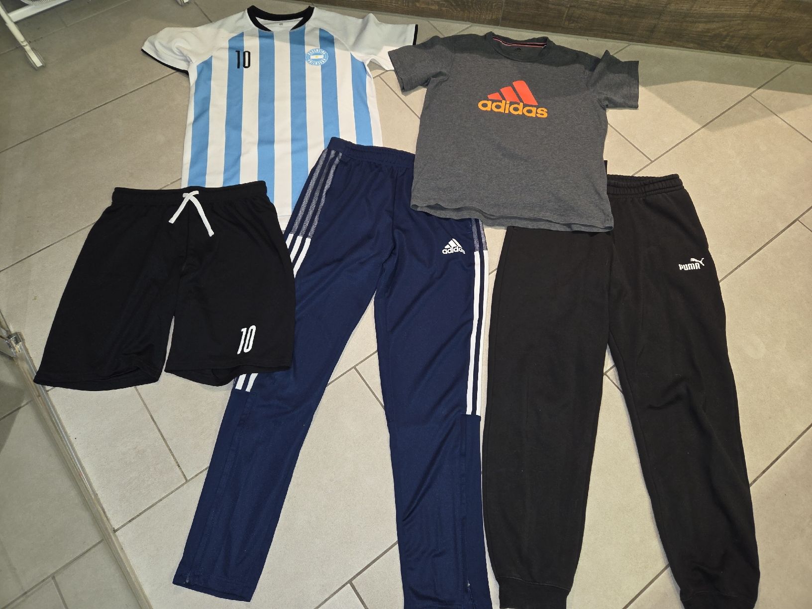 Lotti & Set di vestiti: Sport - Set, Grösse 164 – Usato da Schlierbach venduto da smeralda1313