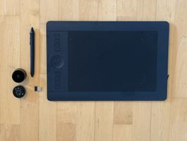 Wacom Intuos Pro Creative Pen Tablet Medium PTH-651