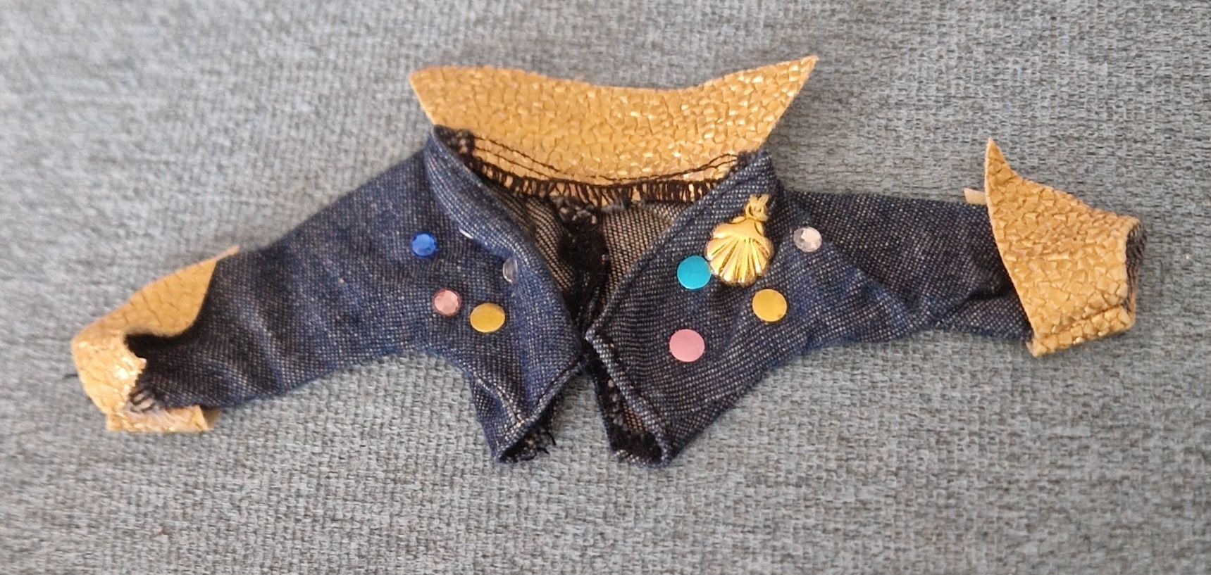 Puppen: veste pour Barbie  – Gebraucht aus Couvet von Pioune