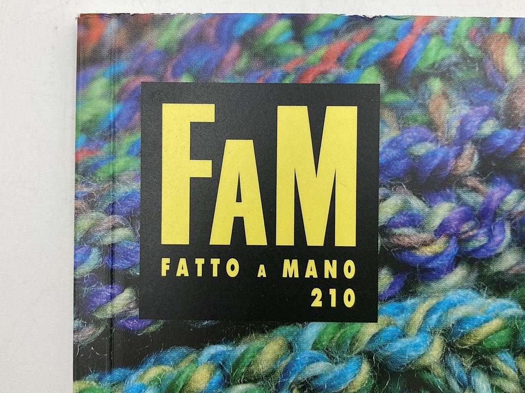 Riviste & Magazine: FATTO A MANO | Strickheft | 12 Schals... – Nuovo (secondo la descrizione) da Wittenbach venduto da Restwert_St-Gallen 1