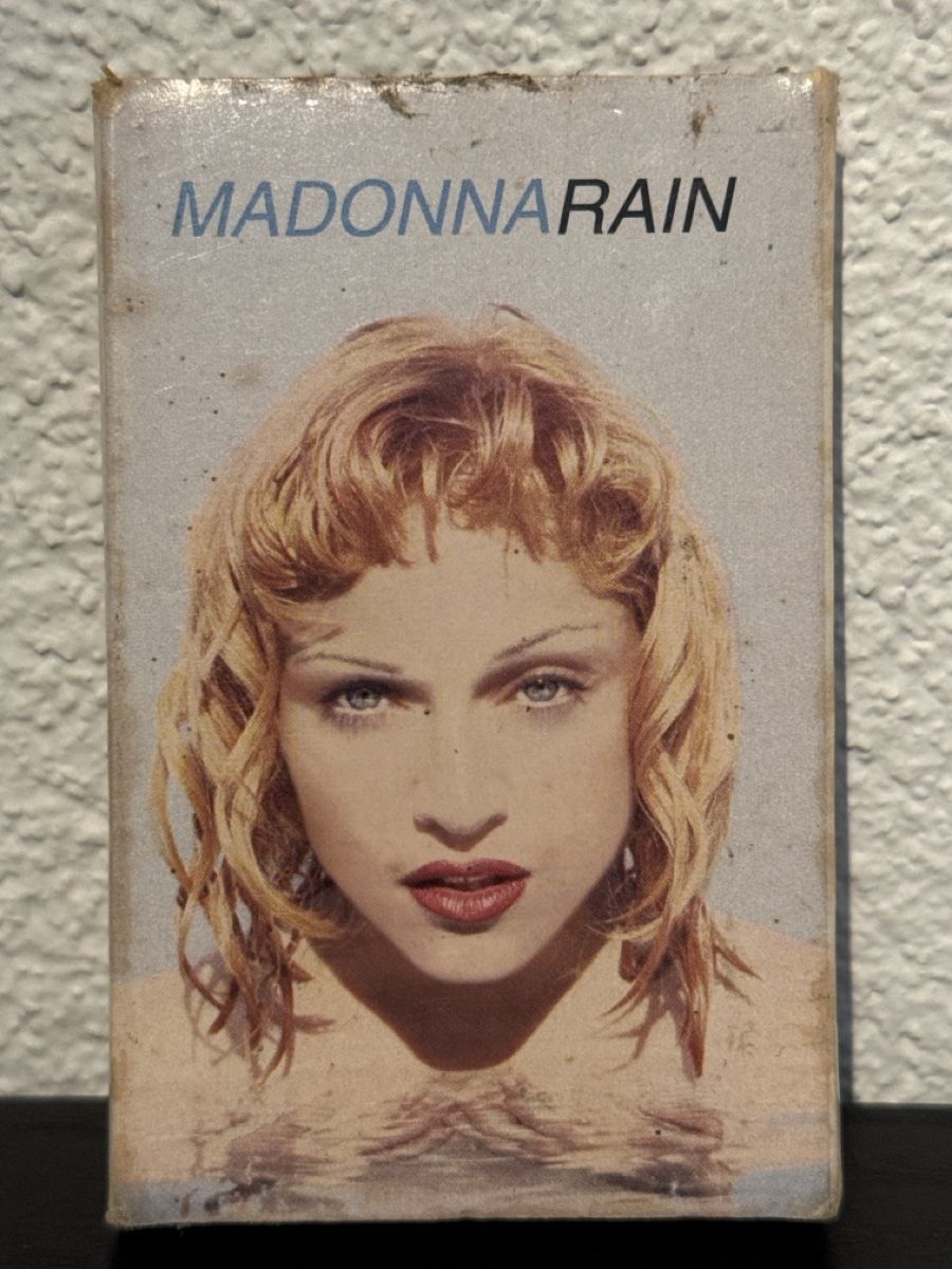 Musicassette: Madonna - RAIN - Kassette US 1992 – Usato da Oberglatt ZH venduto da Incredibles