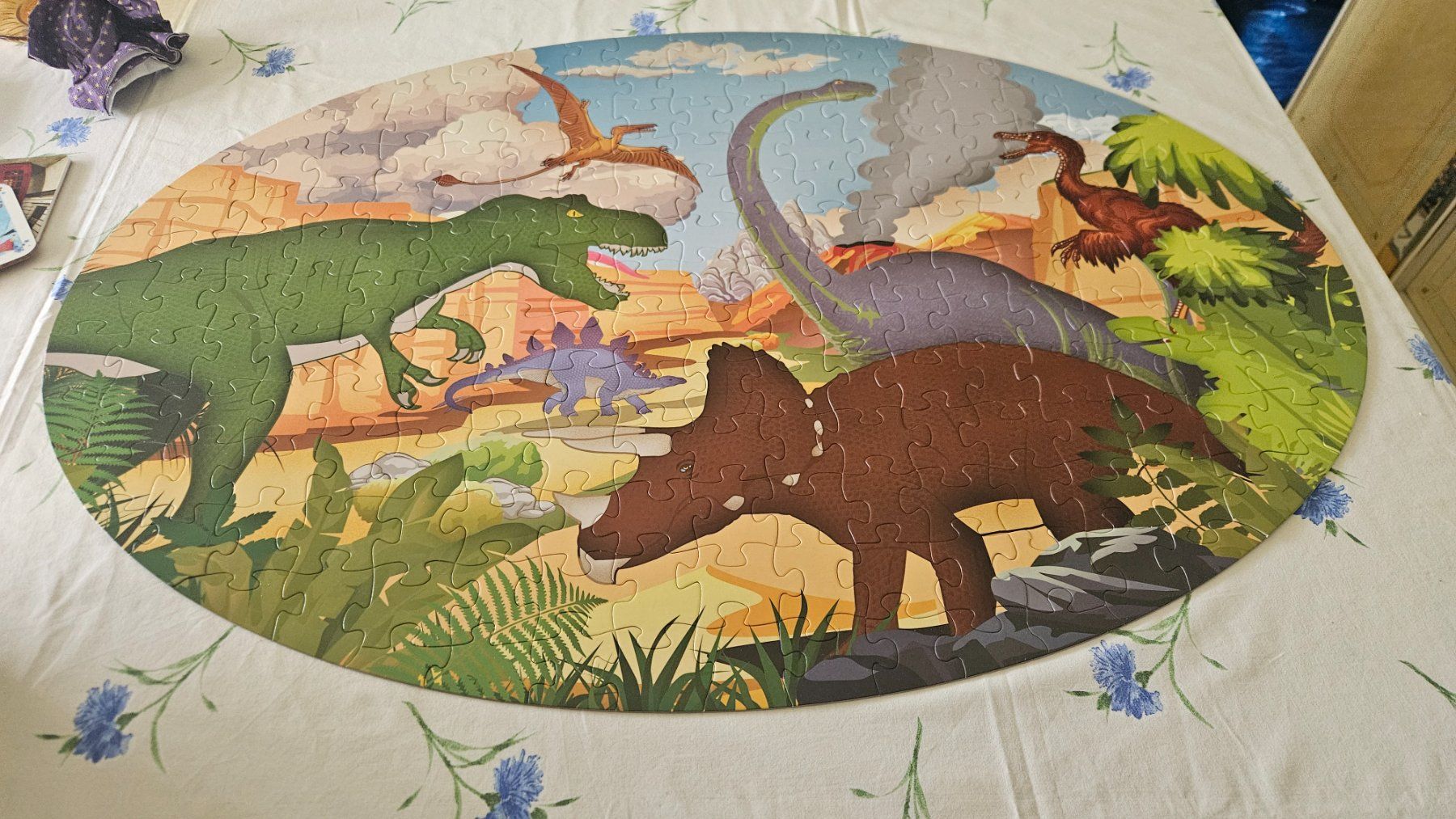 Puzzle: Puzzle ovale 205 pezzi dinosauri – Usato da Melano venduto da H-Sara