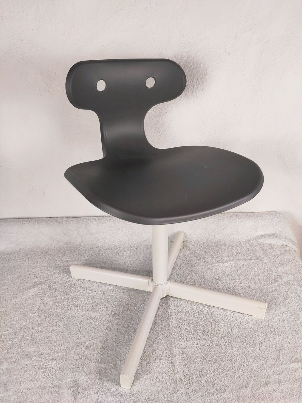 Ikea Stühle: Kinderstuhl – Neu (gemäss Beschreibung) aus Kreuzlingen von sko_9v6b