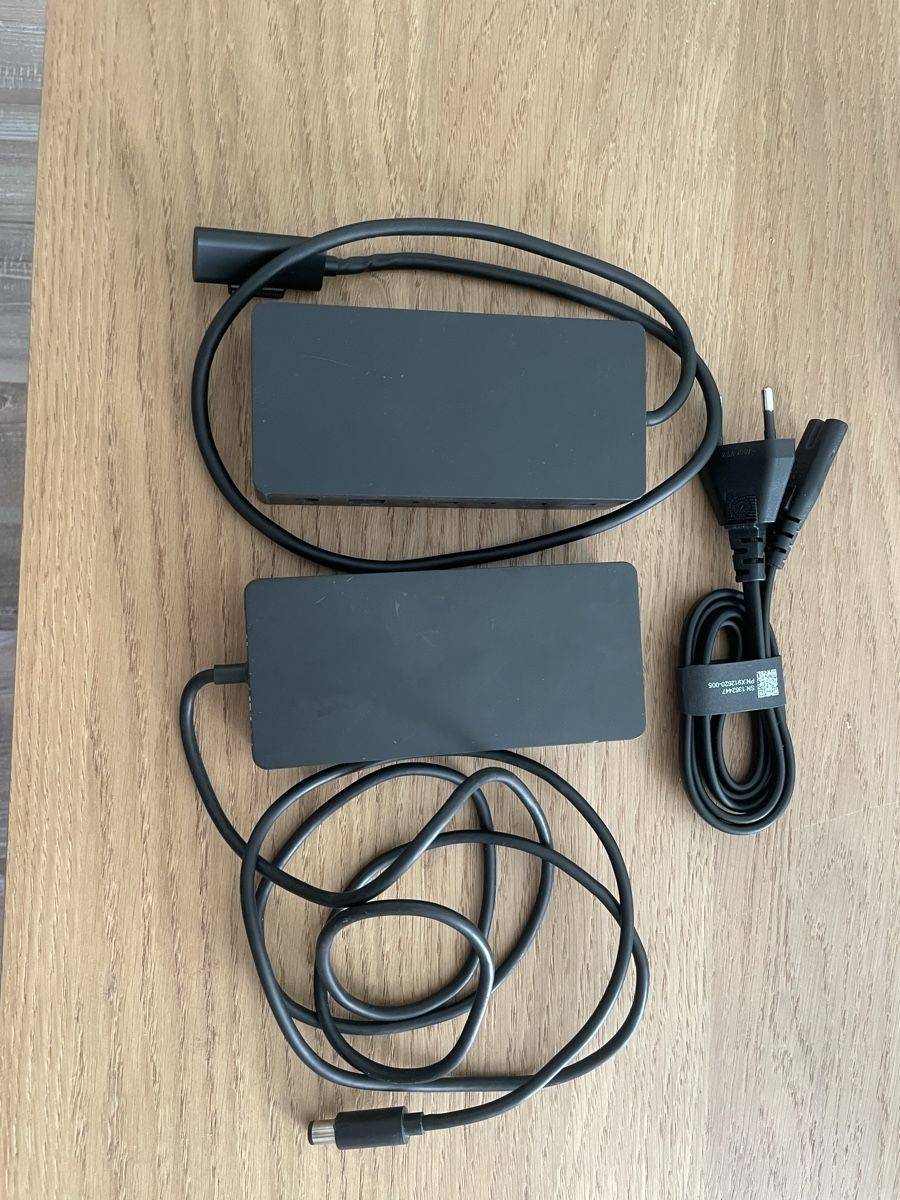 Microsoft Docking station: Microsoft Surface Dock (1661) inkl. Netzteil 90W – Usato da Rümlang venduto da pio_92xb