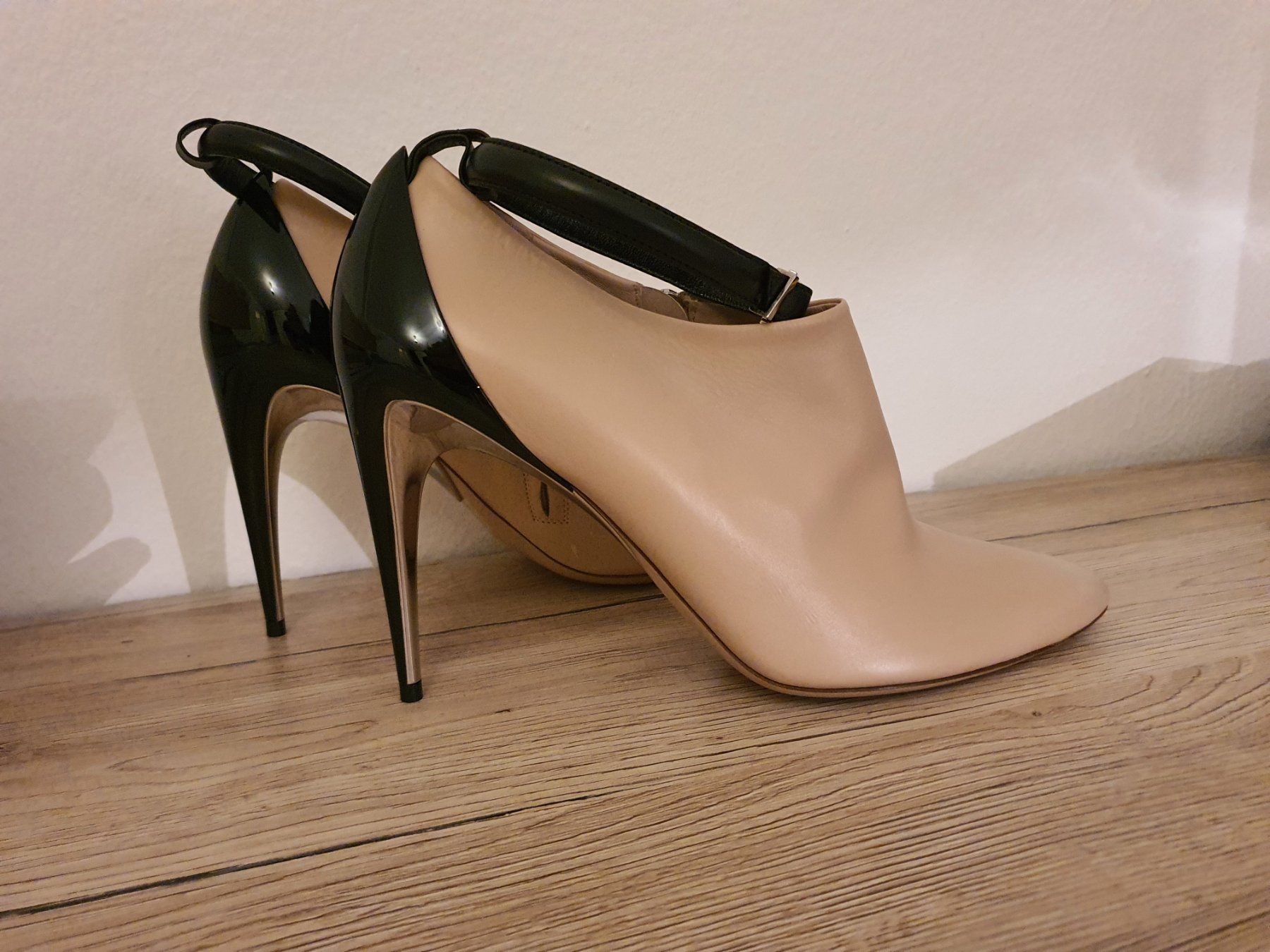 La Perla Damenschuhe: Damen Schuhe Gr.40/  Neu / La Perla – Neu und originalverpackt aus Wädenswil von sos_6vlx