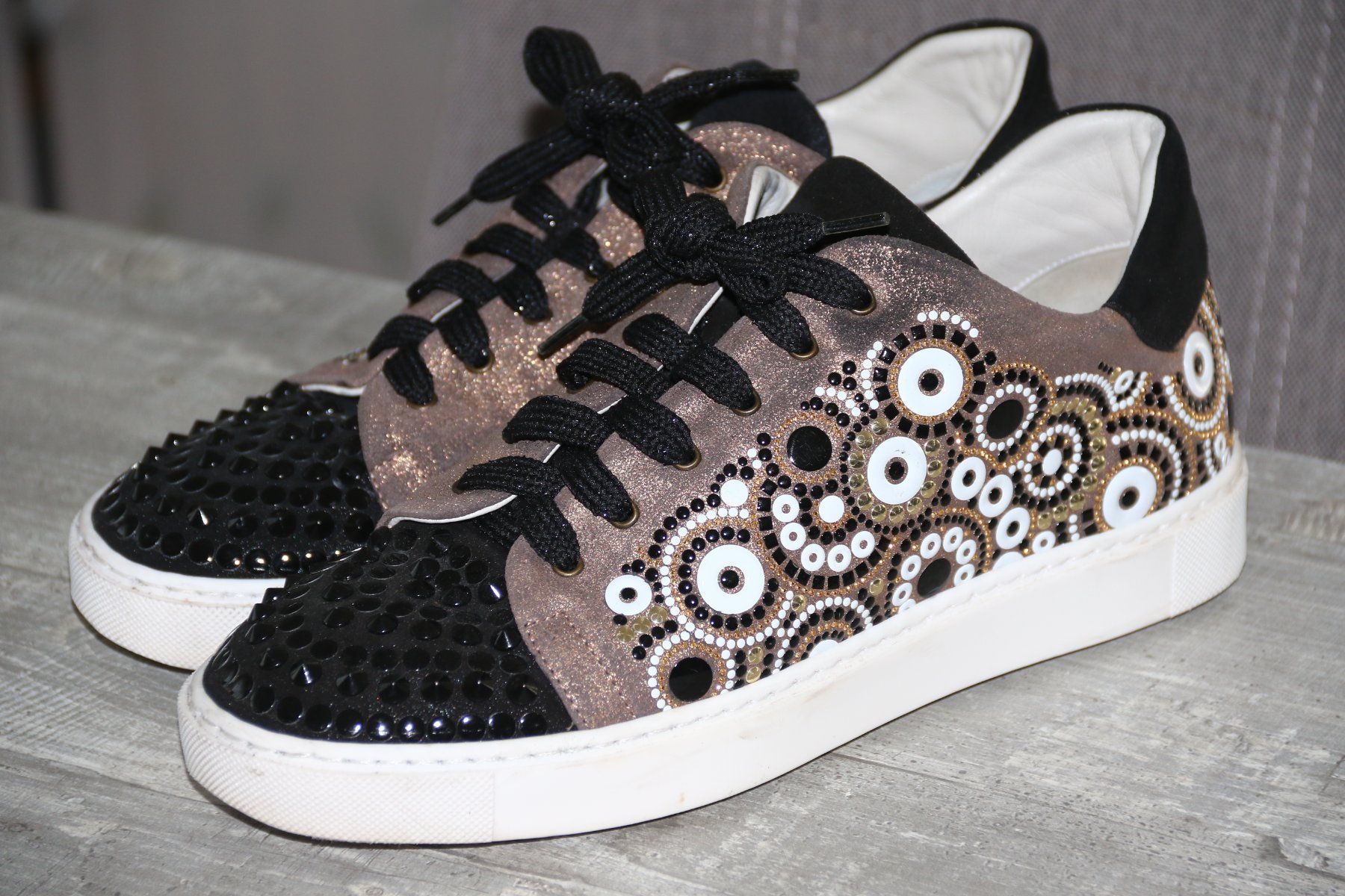 Navyboot Damenschuhe: Wunderschöne Schuhe / Sneakers von NAVYBOOT Gr.38 – Gebraucht aus Oberwil-Lieli von Svetlana28